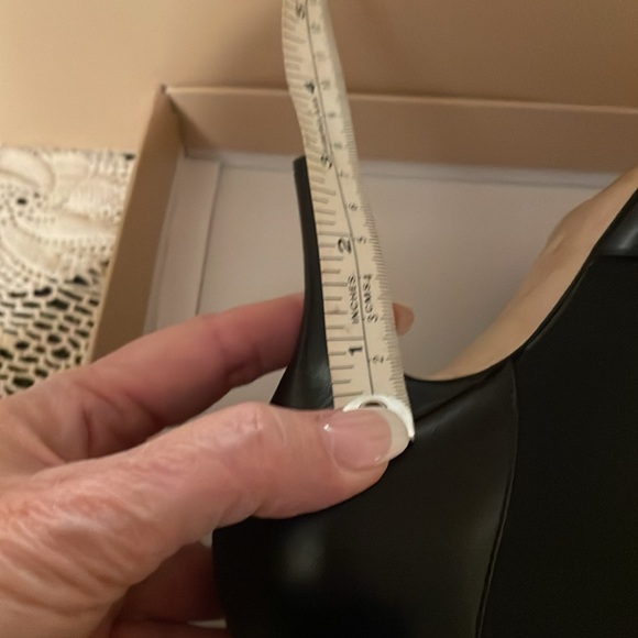 Michael Kors leather booties - Picture 5 of 8